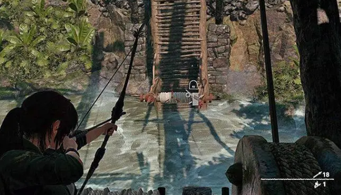 如何在《古墓丽影》系列中解谜和击败敌人？