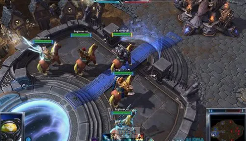 《风暴英雄》简介和基本玩法解析。