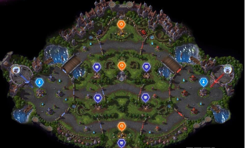 理解不同地图上的策略和战术要点。