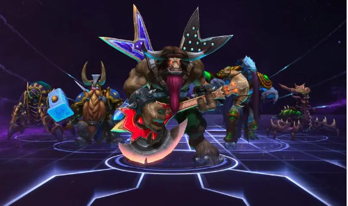 《风暴英雄》中的团队建设和领导技巧。