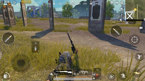 如何在《绝地求生》中最大化隐蔽效果？