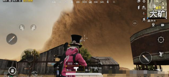 如何在绝地求生中应对沙尘暴和大雾？