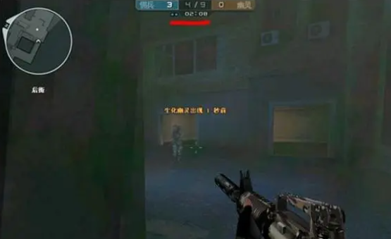 穿越火线游戏中如何应对敌人的追踪？