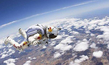 如何在《缺氧》中保持宇航员的健康和幸福？