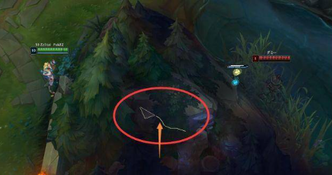 如何利用草丛在《英雄联盟》中进行有效的埋伏?