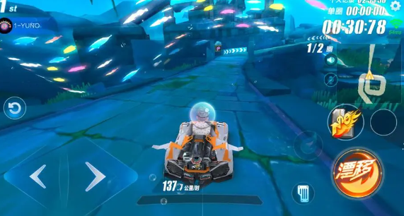 《QQ飞车》的游戏目标是什么？